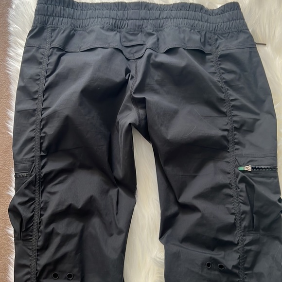 Rare 💎💎lululemon Leader of the Track pants - size 8 - Picture 5 of 16